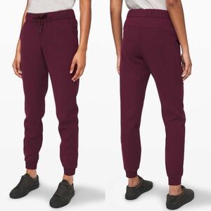 Lululemon On the Fly Jogger